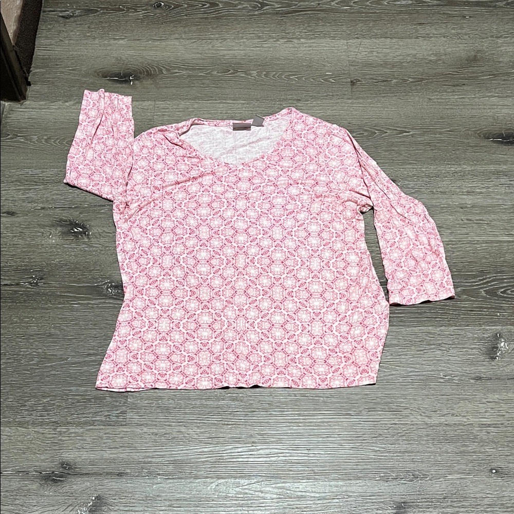 Chic Pink Patterned Women's Blouse - image 1